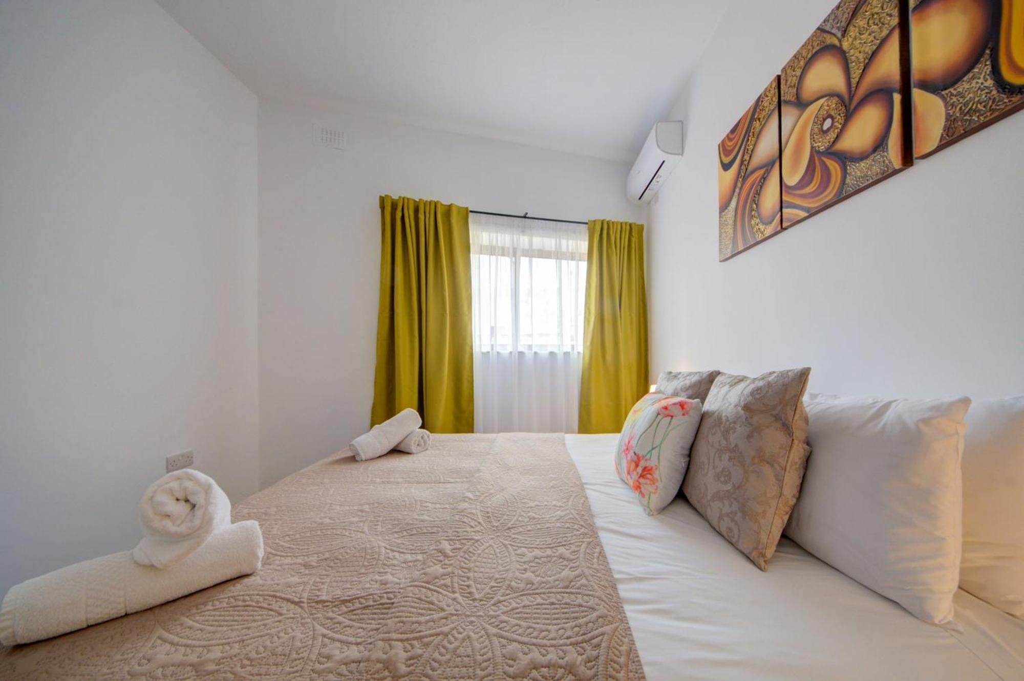 Sliema Exclusive 4-Bedroom Side Seaviews Apartments By Shortletsmalta Zewnętrze zdjęcie